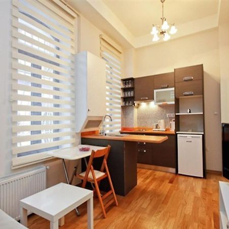 Taksim Tulip Residences & Apart Hotel อิสตันบูล ภายนอก รูปภาพ