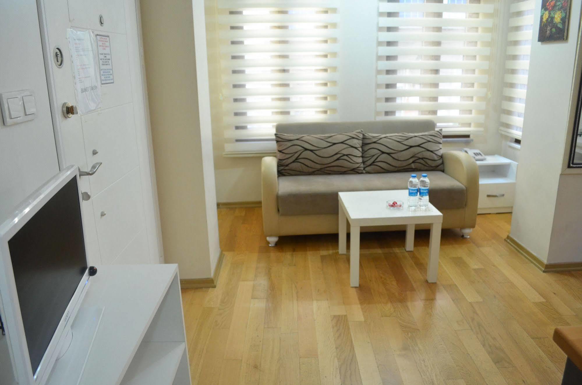 Taksim Tulip Residences & Apart Hotel อิสตันบูล ภายนอก รูปภาพ