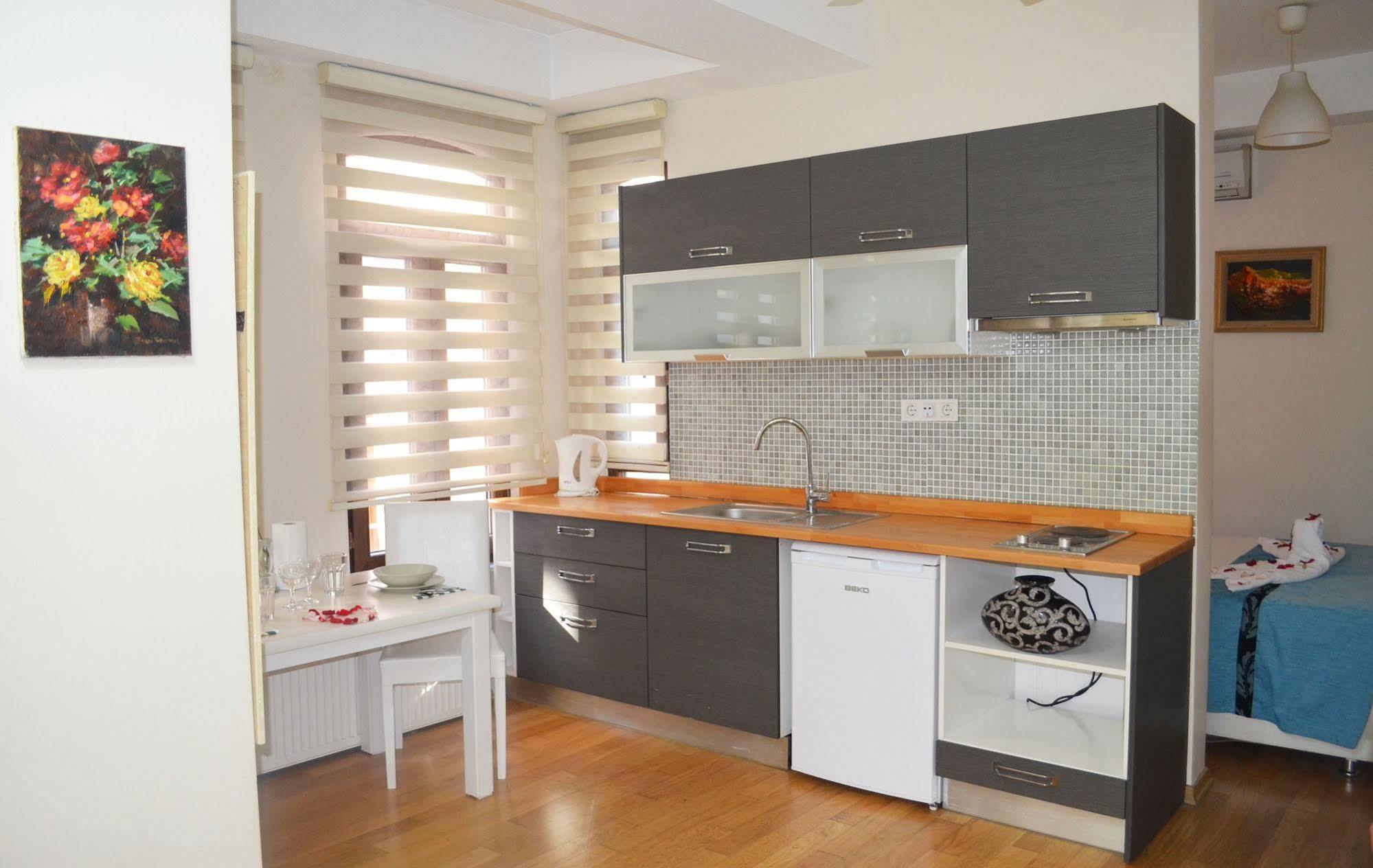 Taksim Tulip Residences & Apart Hotel อิสตันบูล ภายนอก รูปภาพ